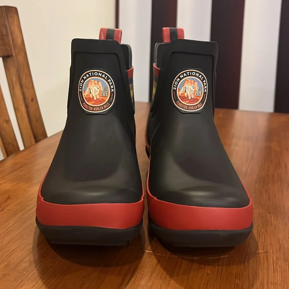 Pendleton Zion National Park Chelsea Rain Boots new black Women’s Size 6